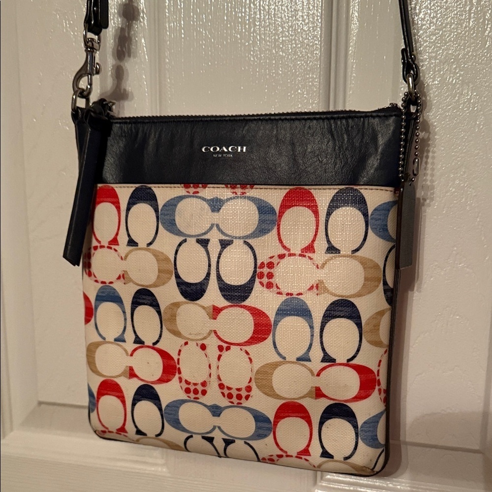Coach Mini Lillie Carryall Crossbody Bag - Picture 1 of 8